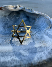 Load image into Gallery viewer, GOLD JEWISH STAR RING