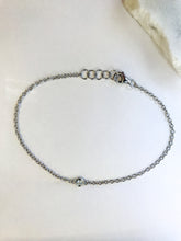 Load image into Gallery viewer, CELESTIA SINGLE DIAMOND BRACELET