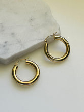 Load image into Gallery viewer, GIADA GOLD HOOP EARRINGS
