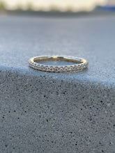 Load image into Gallery viewer, AMARA DIAMOND BAND RING