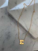 Load image into Gallery viewer, AURUM GOLD LETTER NECKLACE