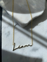 Load image into Gallery viewer, THINNY CURSIVE NAME NECKLACE