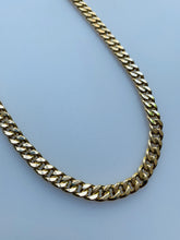 Load image into Gallery viewer, CASSIE CURB CHAIN NECKLACE
