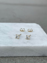 Load image into Gallery viewer, NAYELI DIAMOND STUD EARRINGS