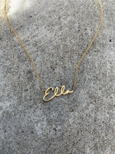 Load image into Gallery viewer, THINNY CURSIVE NAME NECKLACE