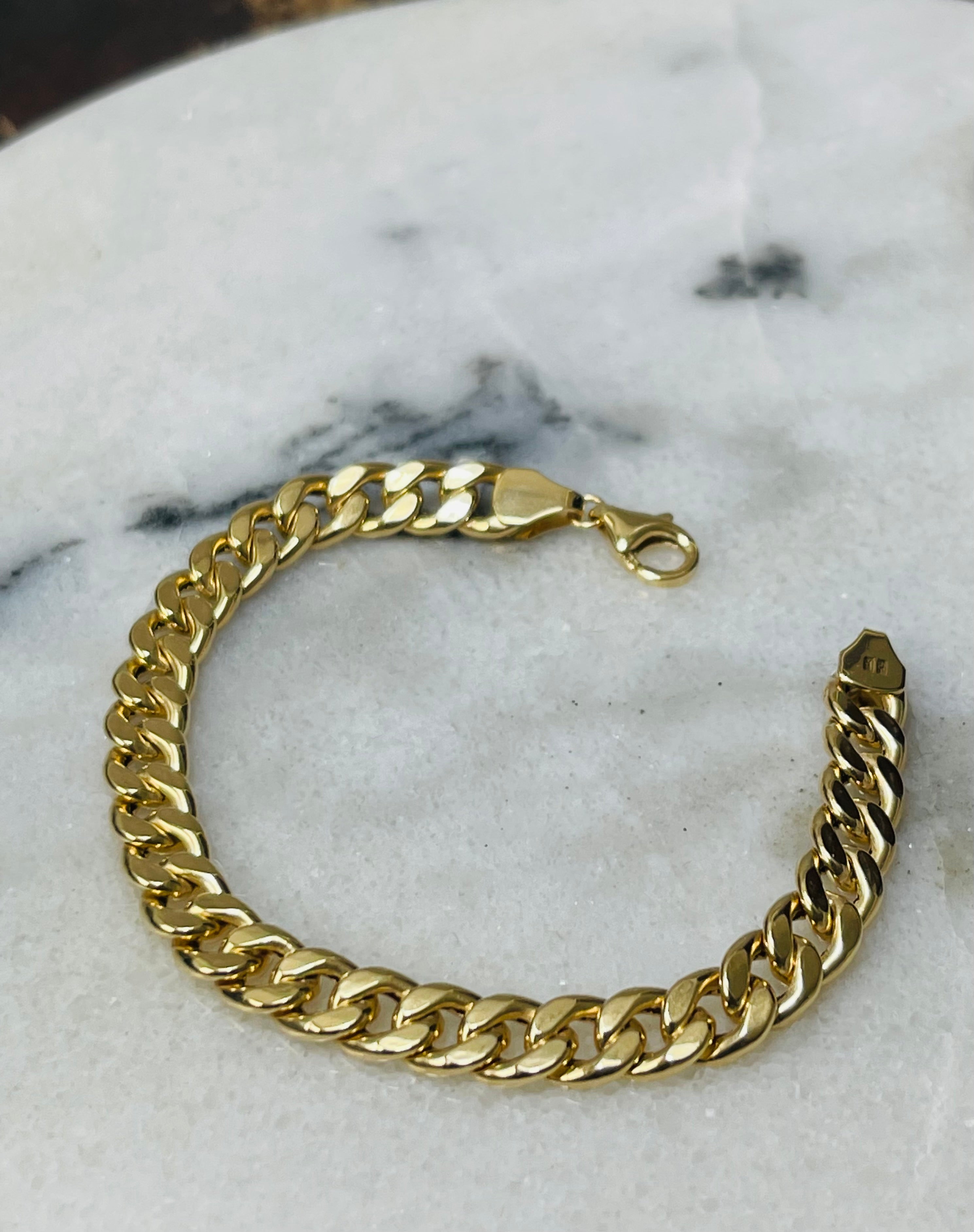 Large Sloane Hollow Cuff Bracelet Gold / M/L