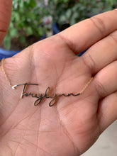 Load image into Gallery viewer, THINNY CURSIVE NAME NECKLACE