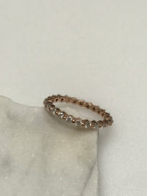 Load image into Gallery viewer, LEV SINGLE PRONG DIAMOND RING