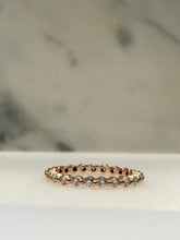 Load image into Gallery viewer, LEV SINGLE PRONG DIAMOND RING
