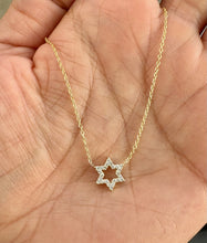 Load image into Gallery viewer, STAR OF DAVID OUTLINE NECKLACE
