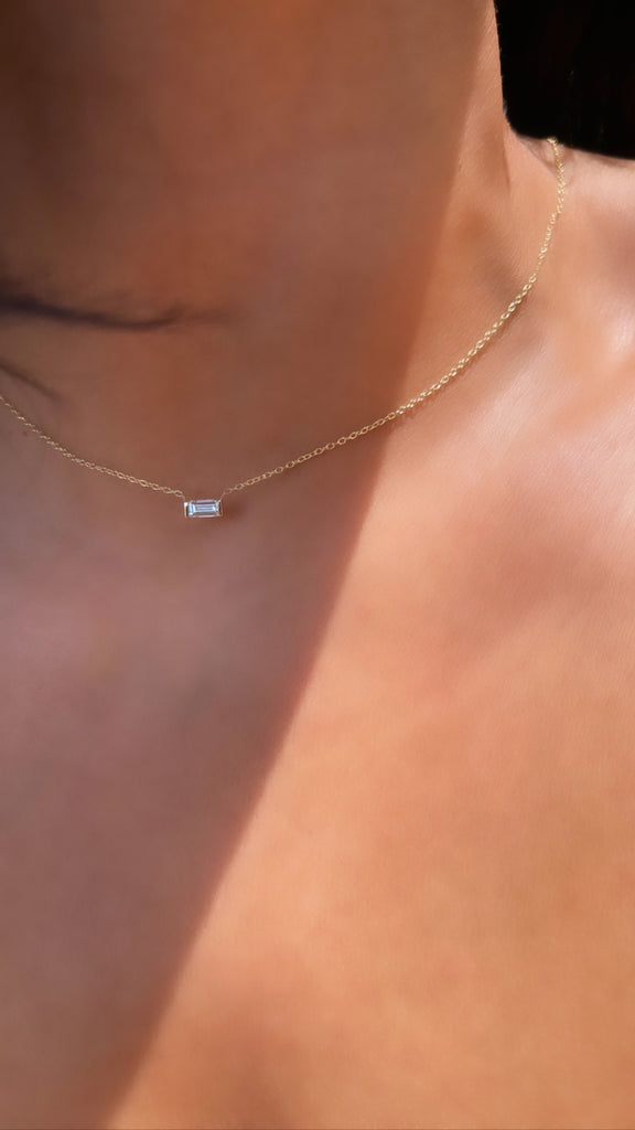 PICCOLA DIAMOND BAGUETTE NECKLACE